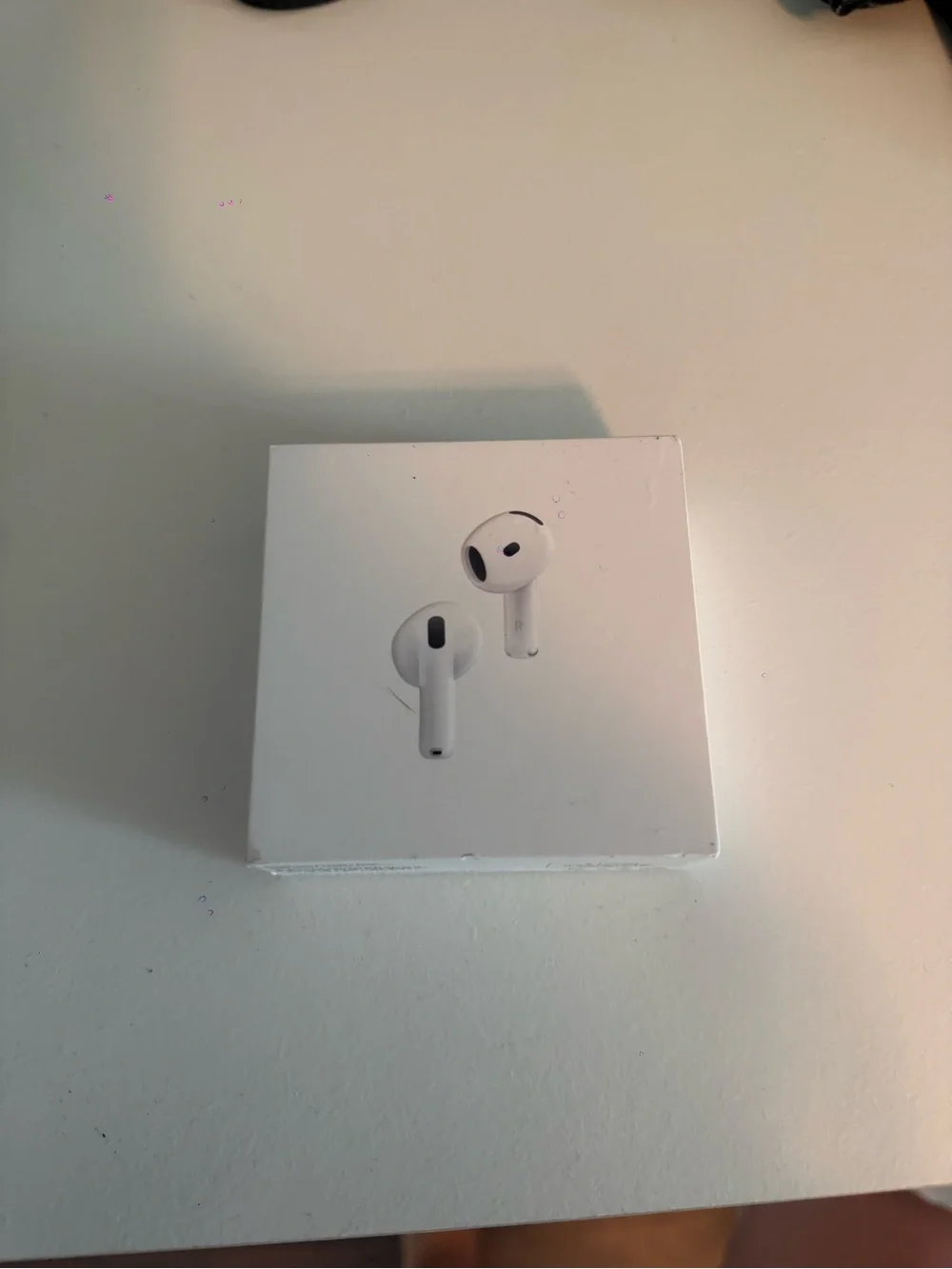 Apple AirPods Pro in White with Retail Box